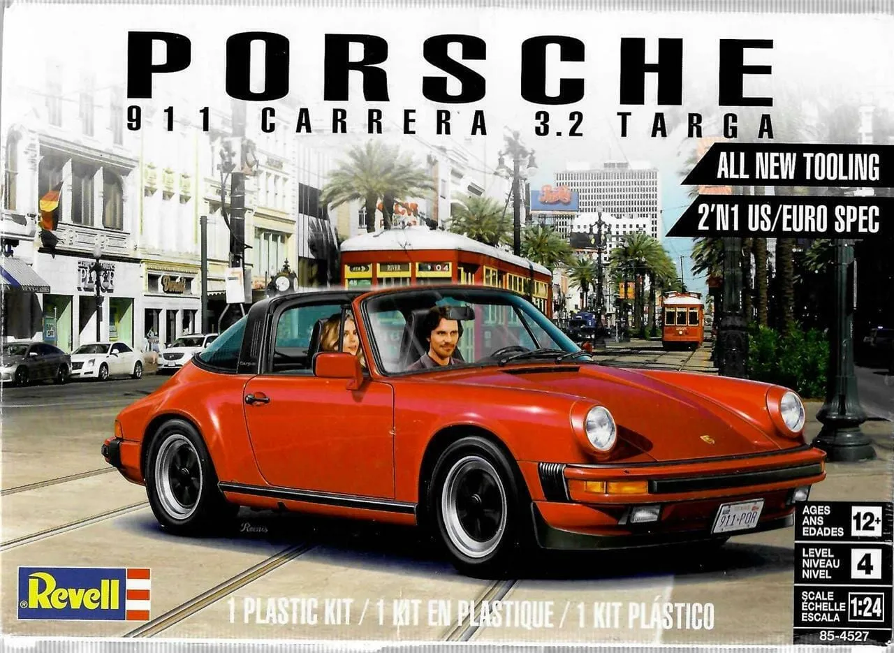 Revell USA Porsche 911 Carrera 3.2 Targa 1:24 4527 Plastic Model Kit